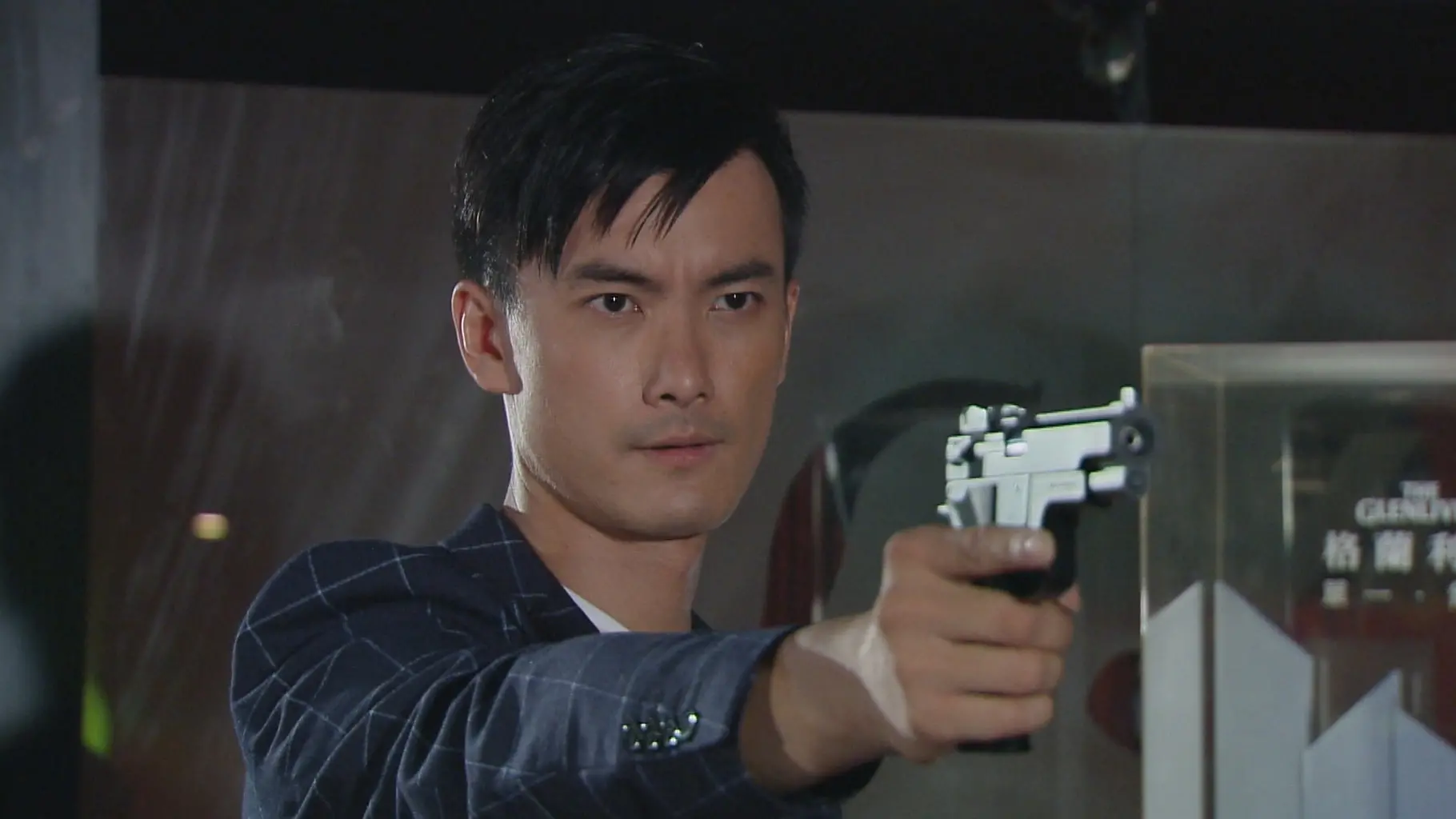 《命运交叉路》影评：当宿命相遇，是救赎还是沉沦？多线叙事下的情感抉择！