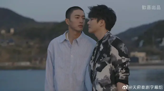 《这见鬼的工作》：黑色幽默下的生死抉择，当荒诞遇上残酷现实